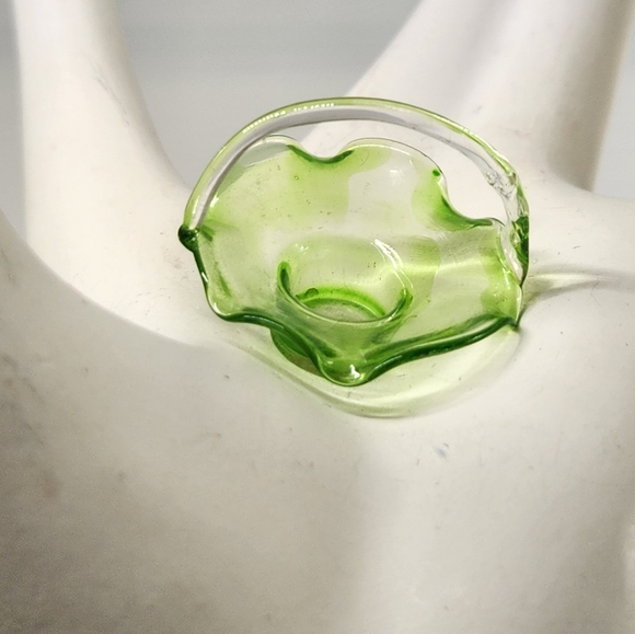 Vintage Miniature Dollhouse Green Glass Basket With Ruffled Edge and Clear Glass - Picture 8 of 16